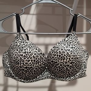 Victoria Secret Very Sexy Lightly Lined Plunge Bra